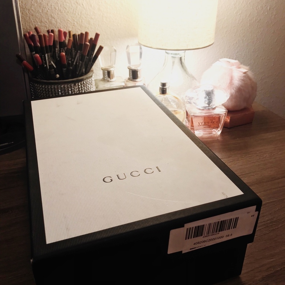 Gucci GG Logo Suede Pumps - size 38.5 IT or 8.5 US - Picture 5 of 5